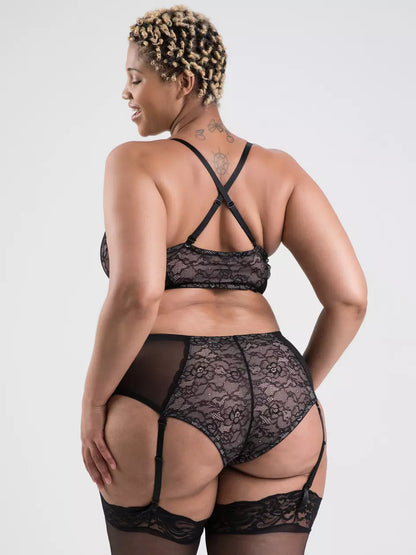 Plus Size Entice Me Black Lace Crotchless Bra Set